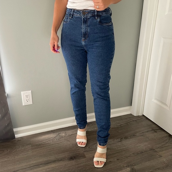 ✨Brazilian Jeans✨ - Picture 1 of 7